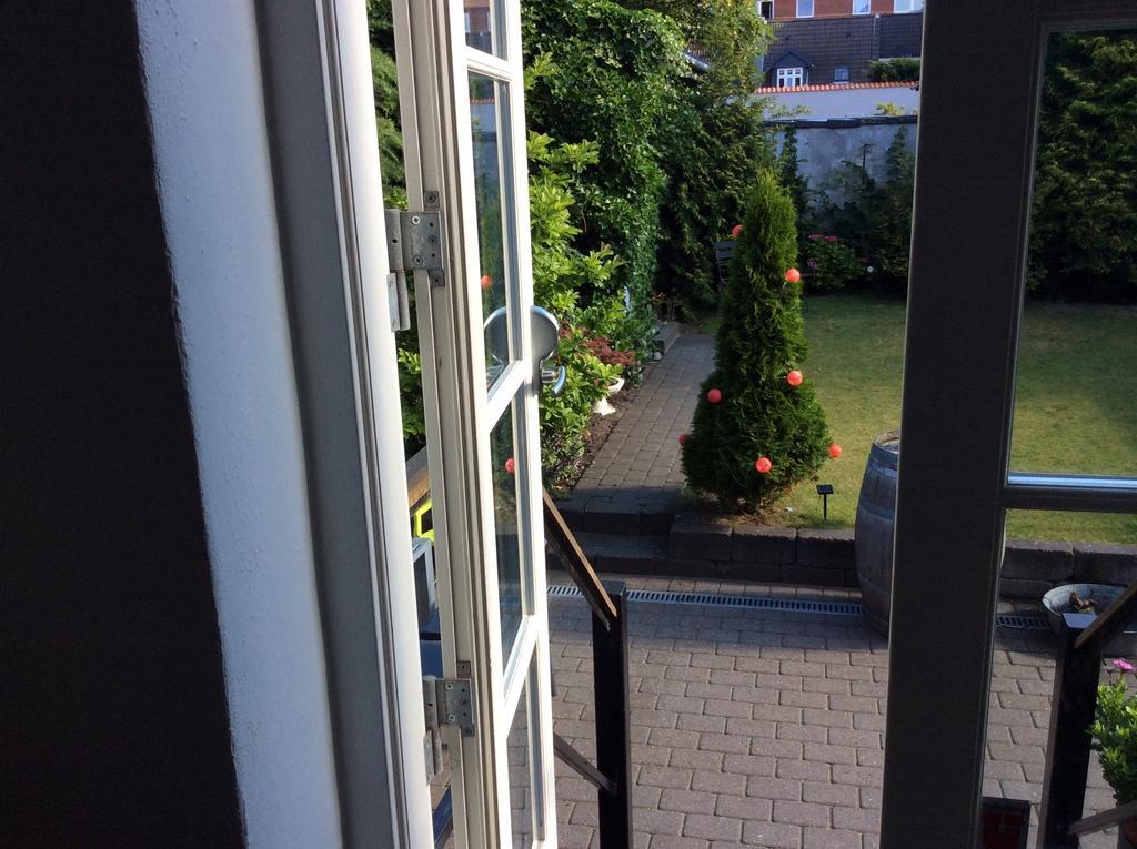 Sweethome Guesthouse Esbjerg Exterior photo
