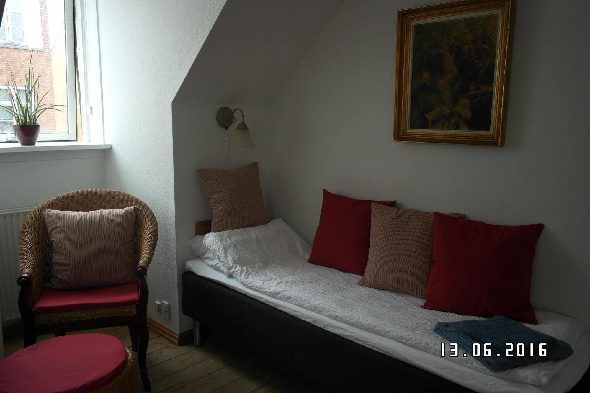 Sweethome Guesthouse Esbjerg Exterior photo
