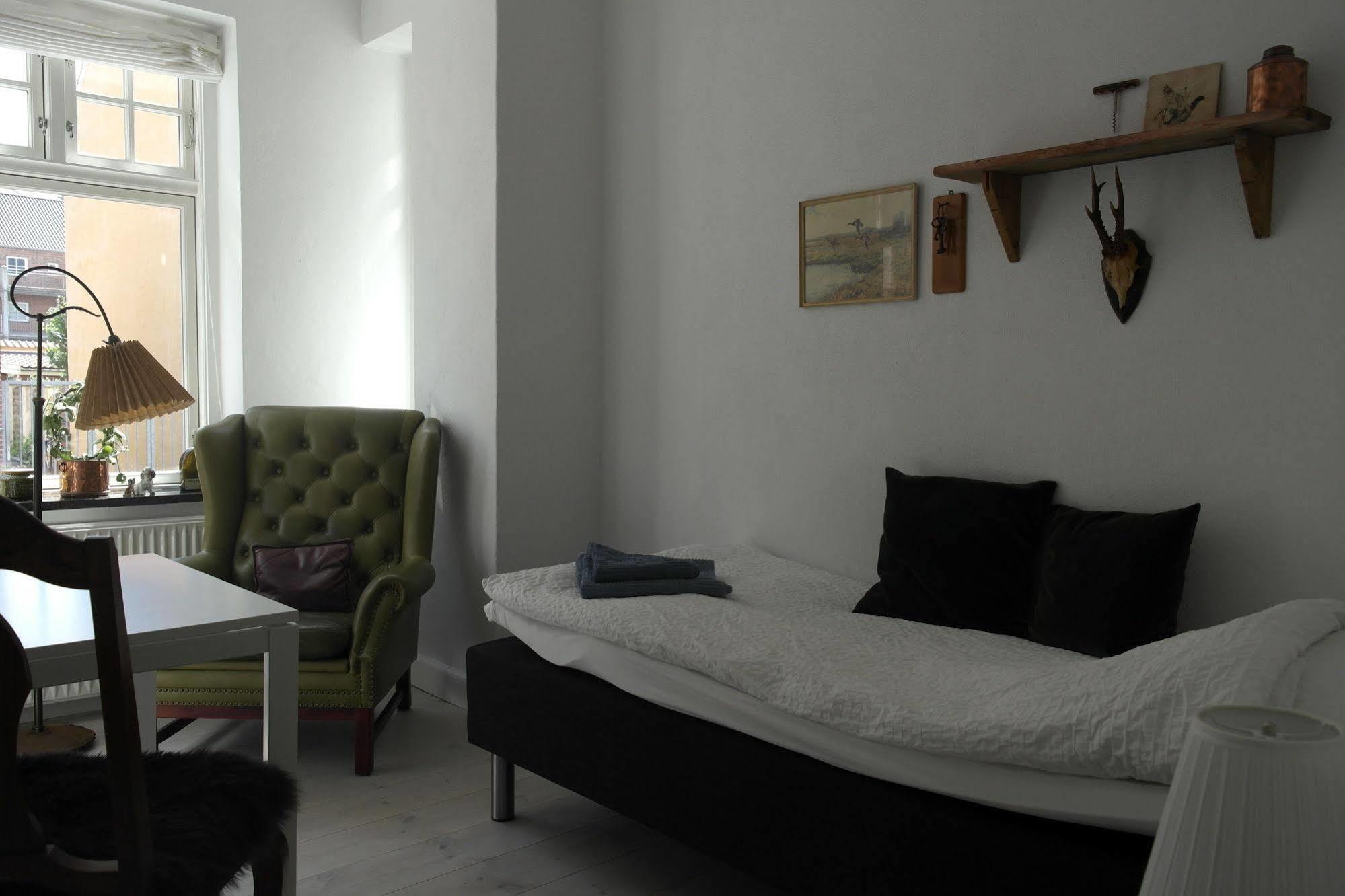 Sweethome Guesthouse Esbjerg Exterior photo